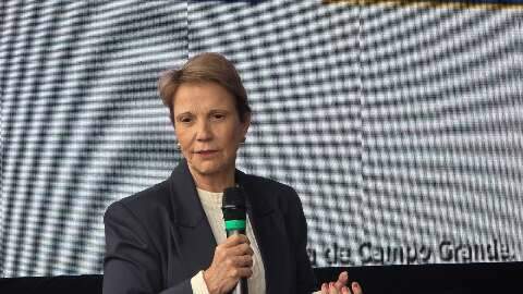 "Chega de fofoca", diz senadora sobre clima eleitoral