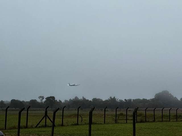 Neblina atrasou decolagem de Riedel antes de queda de avi&atilde;o