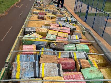PRF apreende 6 toneladas de maconha escondidas em carga de soja