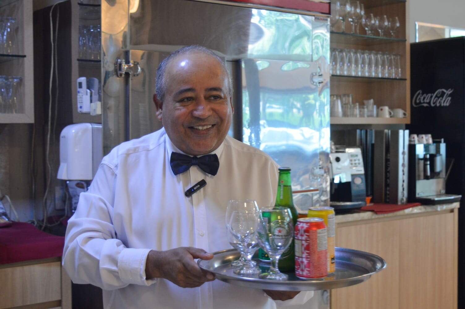 De Engraxate a Garçom: Jornada de 43 Anos em Campo Grande