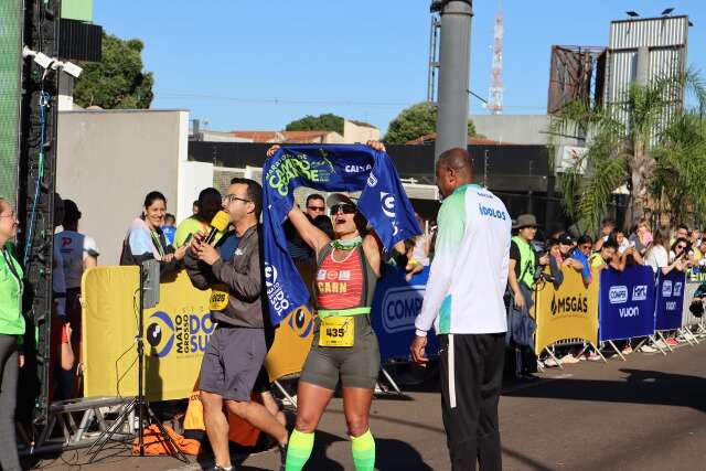Elis Cruz vence Maratona de Campo Grande e bate recorde pessoal nos 42 km