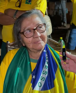 Família de Ederson vai do orgulho ao silêncio após eliminação do Brasil Família de Ederson vai do orgulho ao silêncio após eliminação do Brasil