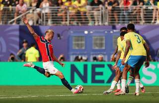 Neymar desconta no fim, mas Brasil está eliminado da Copa do Mundo