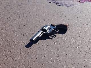 PM diz que mortos em Corumbá tinham ligação com caso de soldado executado PM diz que mortos em Corumbá tinham ligação com caso de soldado executado