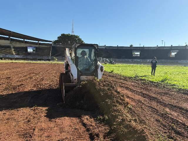 Troca do gramado marca in&iacute;cio de nova fase para reabertura do Moren&atilde;o