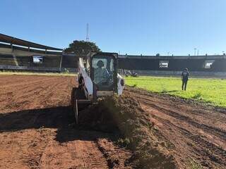 Troca do gramado marca in&iacute;cio de nova fase para reabertura do Moren&atilde;o