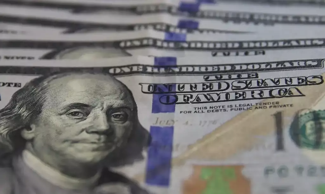 D&oacute;lar &agrave; vista cai 0,70% e fecha preg&atilde;o cotado a R$ 5,13