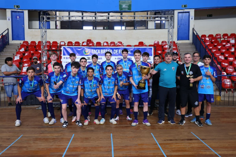 Time do Paran&aacute; &eacute; campe&atilde;o da Ta&ccedil;a Brasil Sub-16 de futsal no Guanandiz&atilde;o
