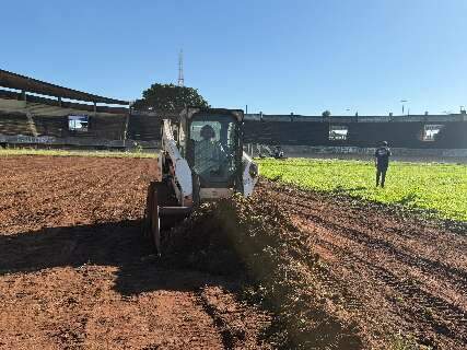 Troca do gramado marca in&iacute;cio de nova fase para reabertura do Moren&atilde;o