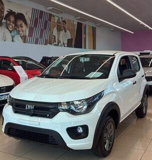 Fiat Enzo celebra os 50 anos da Fiat no Brasil com ofertas especiais Fiat Enzo celebra os 50 anos da Fiat no Brasil com ofertas especiais