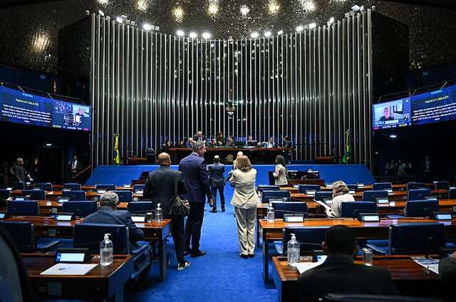 Senado aprova d&eacute;bito autom&aacute;tico para pagamento de pens&atilde;o aliment&iacute;cia