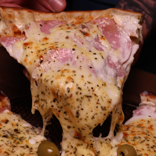 Na véspera do Dia da Pizza, a Pizza 1000 faz promoção de R$ 39,99 Na véspera do Dia da Pizza, a Pizza 1000 faz promoção de R$ 39,99