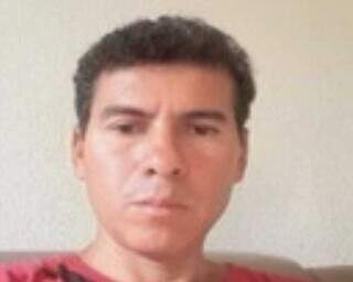 Família procura por repositor desaparecido há 7 dias após sair de casa Família procura por repositor desaparecido há 7 dias após sair de casa