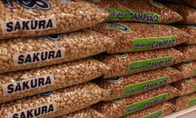 Com a cesta b&aacute;sica custando R$ 846, voc&ecirc; j&aacute; mudou seus h&aacute;bitos de consumo?