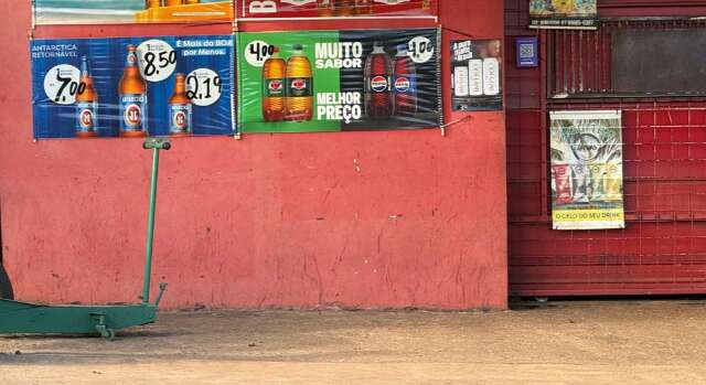 Sogra empurra atirador e impede que genro seja baleado em conveni&ecirc;ncia