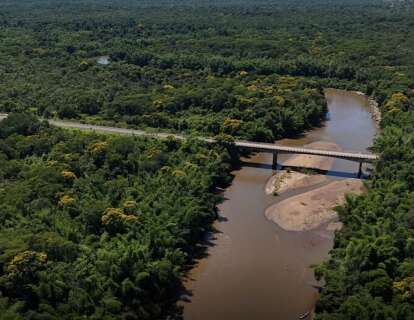 Governo libera tr&acirc;nsito com restri&ccedil;&otilde;es na ponte sobre o Rio Miranda na MS-345