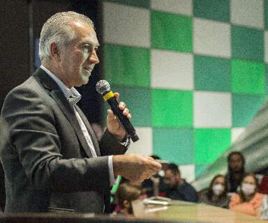 "O custo do dinheiro trava quem produz", diz Reinaldo ao criticar juros elevados