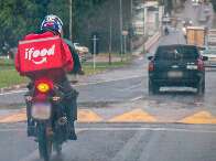 Cr&eacute;dito para entregadores comprarem motos e bicicletas &eacute; adiado para dia 27