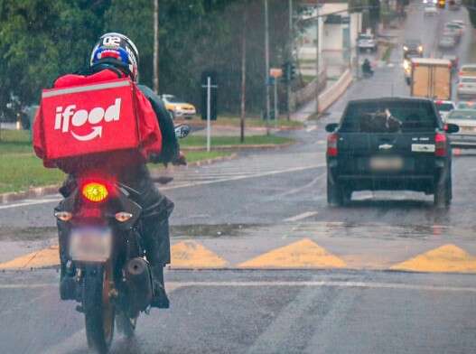 Cr&eacute;dito para entregadores comprarem motos e bicicletas &eacute; adiado para dia 27