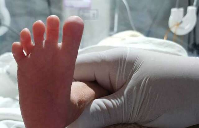 Sete pessoas se oferecem para acolher beb&ecirc; com quadro grave de sa&uacute;de