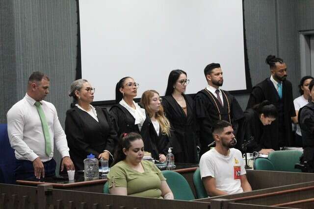 M&atilde;e e padrasto de Sophia s&atilde;o condenados por tortura em novo processo
