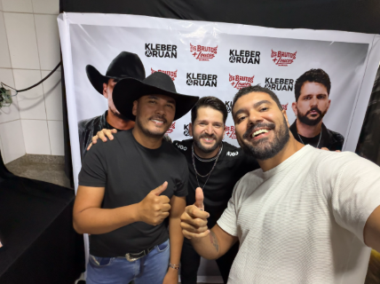 Em clima de boteco, Kleber e Ruan gravam primeiro DVD no Tiradentes