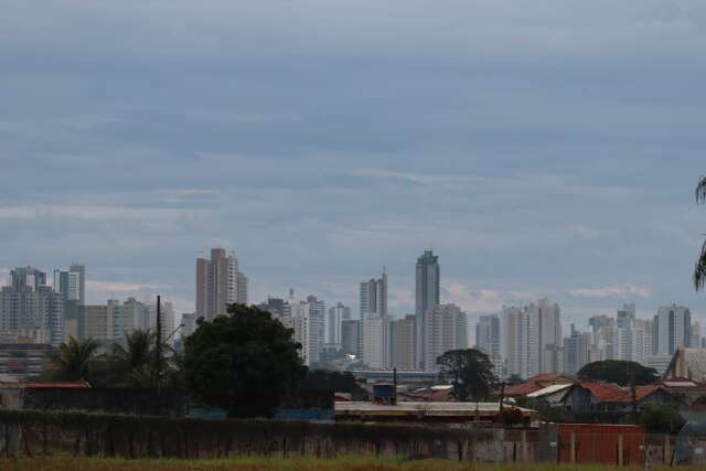 Domingo ter&aacute; sol entre nuvens e previs&atilde;o de temporais em Mato Grosso do Sul