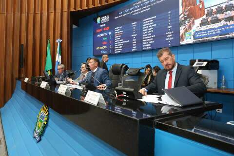 Com apenas uma emenda, deputados aprovam LDO de R$ 27,992 bilh&otilde;es