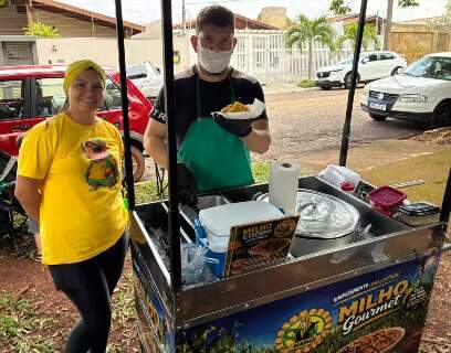 Gourmetizaram at&eacute; o milho de praia e a ideia fez sucesso nas feiras 