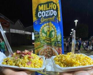 Gourmetizaram at&eacute; o milho de praia e a ideia fez sucesso nas feiras 