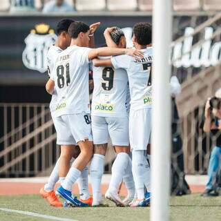 Brasileirão volta hoje com duelos que mexem na parte de baixo da tabela Brasileirão volta hoje com duelos que mexem na parte de baixo da tabela