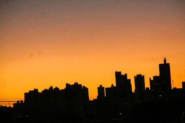 Quinta-feira ser&aacute; de sol, calor de at&eacute; 35&deg;C e umidade baixa em MS