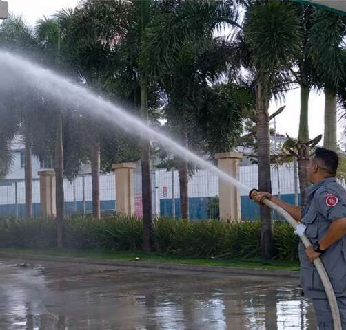 Bombeiros veem avan&ccedil;o, mas mant&ecirc;m alerta sobre seguran&ccedil;a na Santa Casa
