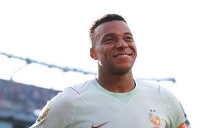 França e Inglaterra disputam o 3º lugar da Copa do Mundo neste sábado França e Inglaterra disputam o 3º lugar da Copa do Mundo neste sábado