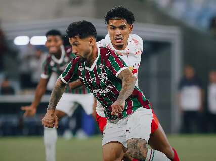 Brasileir&atilde;o volta com vit&oacute;ria do Bahia, trope&ccedil;o do Gr&ecirc;mio e drama no Rio