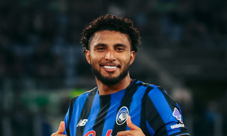 Campo-grandense Éderson renova com Atalanta após novela com United Campo-grandense Éderson renova com Atalanta após novela com United