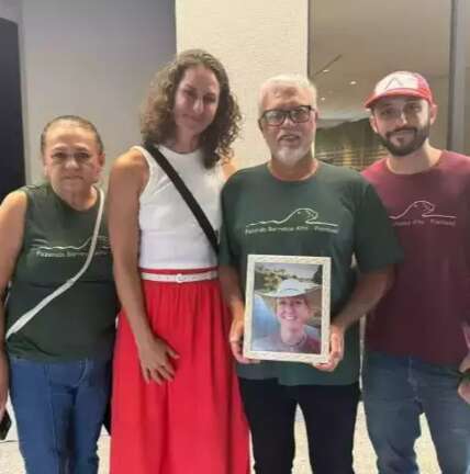 Pantanal e Alemanha se despedem de pesquisadora ao som de flauta e homenagens