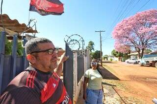 Morador achou que seria um ipê pequeno, mas árvore virou atração Morador achou que seria um ipê pequeno, mas árvore virou atração