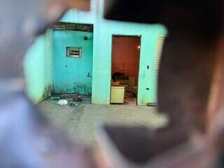 Adolescente de 16 anos é executado com 12 tiros dentro de casa Adolescente de 16 anos é executado com 12 tiros dentro de casa