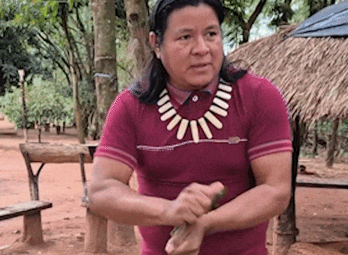 Cacique usa a internet para ensinar cultura e alcan&ccedil;a 1 milh&atilde;o de pessoas