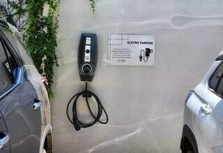 Com alta dos elétricos, bombeiros alertam para instalação de ponto de recarga Com alta dos elétricos, bombeiros alertam para instalação de ponto de recarga