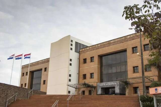 Justi&ccedil;a d&aacute; guarda de menina agredida por padrasto a casal de pastores