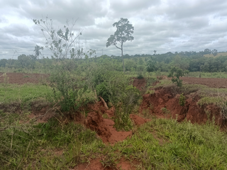 Inquérito apura erosões e plano de R$ 1,6 milhão para recuperar área rural Inquérito apura erosões e plano de R$ 1,6 milhão para recuperar área rural