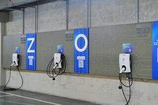 Com alta dos elétricos, bombeiros alertam para instalação de ponto de recarga Com alta dos elétricos, bombeiros alertam para instalação de ponto de recarga