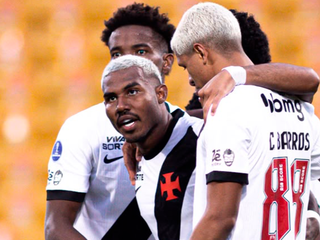 Com gols de Varela contra e Spinelli, Vasco empata com Independiente Medell&iacute;n
