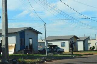 Venda e aluguel de casas da Emha revoltam quem está na fila há quase 20 anos Venda e aluguel de casas da Emha revoltam quem está na fila há quase 20 anos