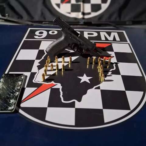 Suspeito de matar homem com tiro na cabe&ccedil;a &eacute; preso com pistola no Noroeste