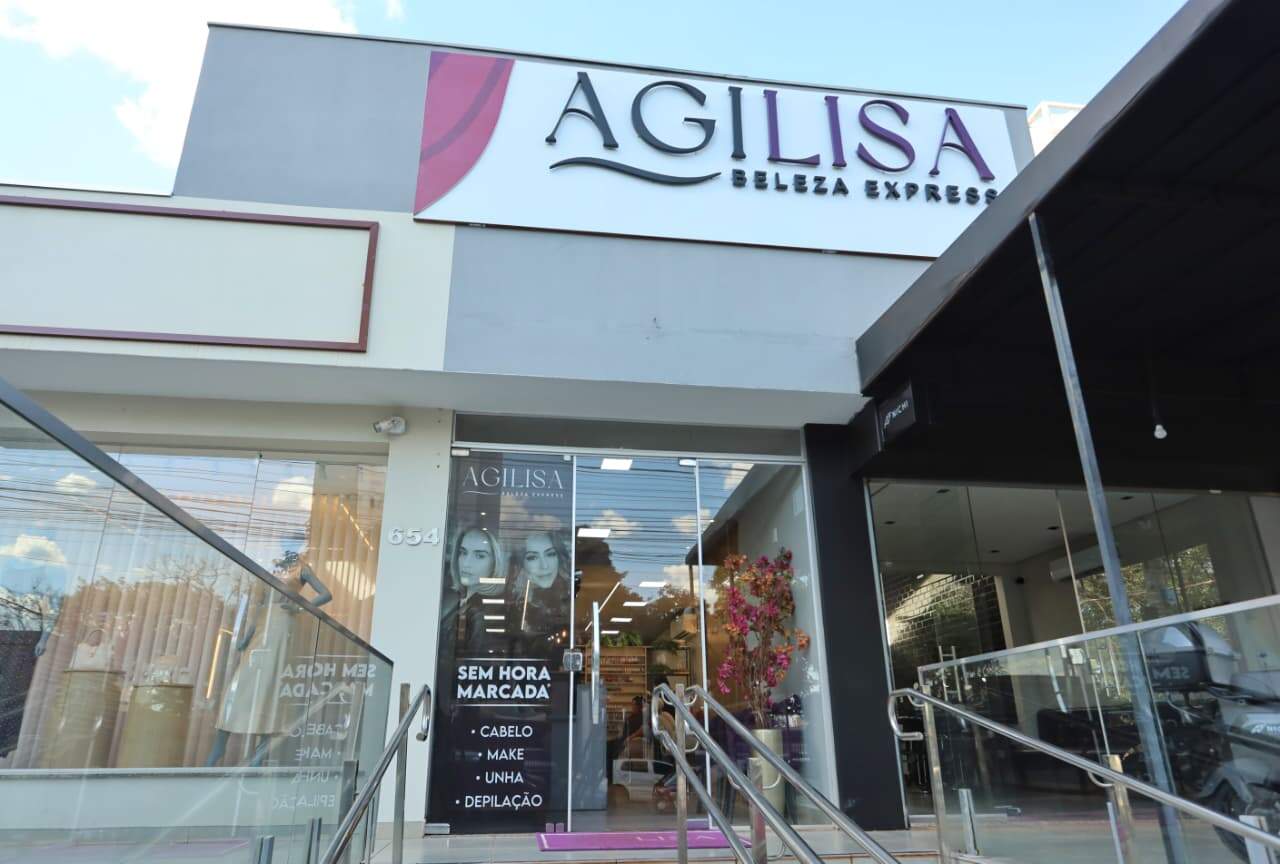 Salão de Beleza Amplia Serviços para Mulheres Agitadas