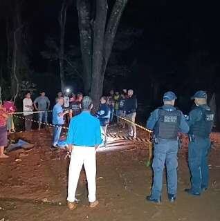 Homem &eacute; condenado a 36 anos por matar companheira com foice na frente dos filhos