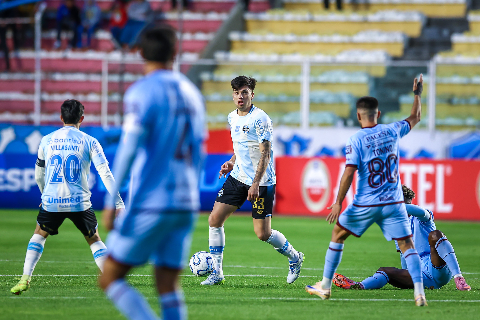 Gr&ecirc;mio perde para Bol&iacute;var e decide vaga da Sul-Americana em casa